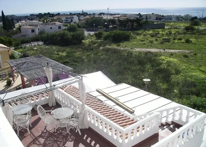 Ocean View Bed and breakfast 2*