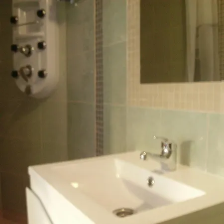 Ocean View Bed and Breakfast Λάγος