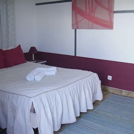 Ocean View Bed & Breakfast 2*