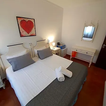 Ocean View Bed and breakfast 2*