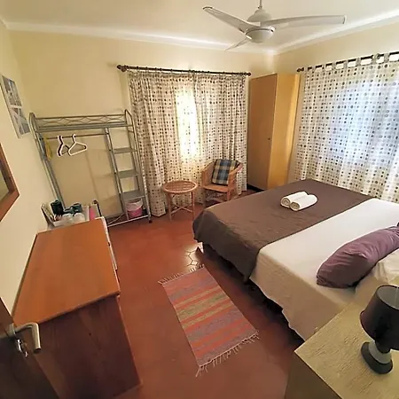 Ocean View Bed & Breakfast 2*