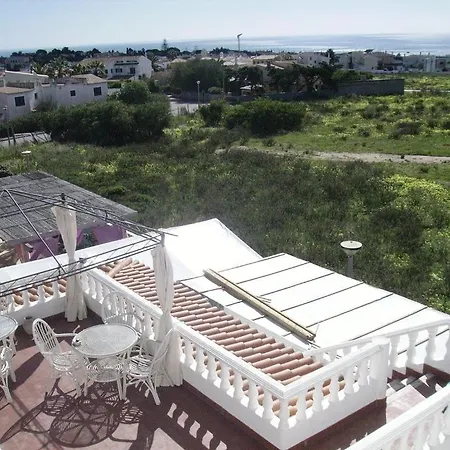 Ocean View Bed & Breakfast 2*