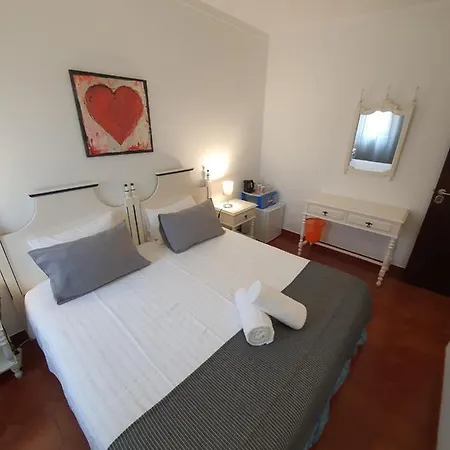 Ocean View Bed & Breakfast 2*