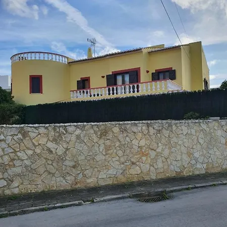 Ocean View Bed & Breakfast 2*