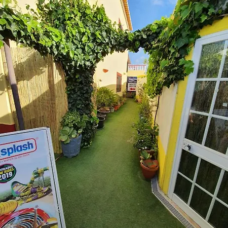 Ocean View Bed and Breakfast Λάγος